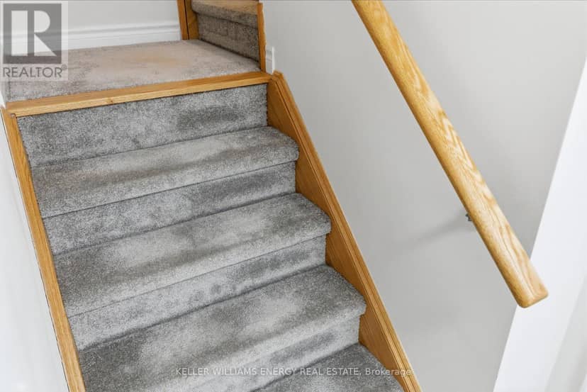 7 - 475 Beresford Path — photo 17 of 35