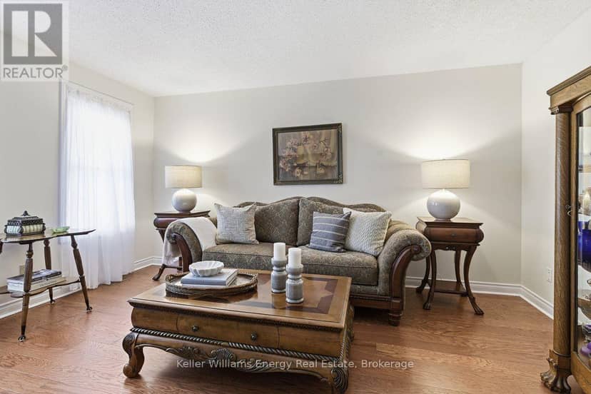 602 Carlisle Street — photo 4 of 31