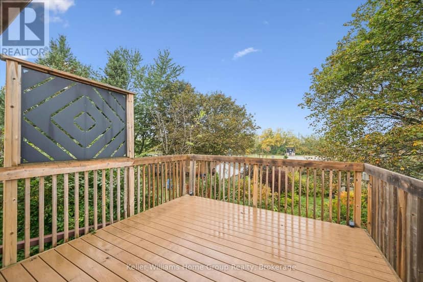 497 Forfar Street E — photo 17 of 40