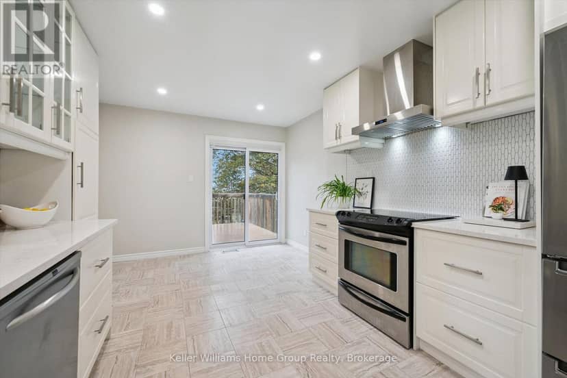 497 Forfar Street E — photo 15 of 40