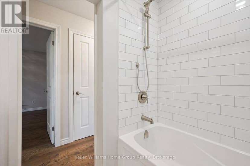 497 Forfar Street E — photo 26 of 40
