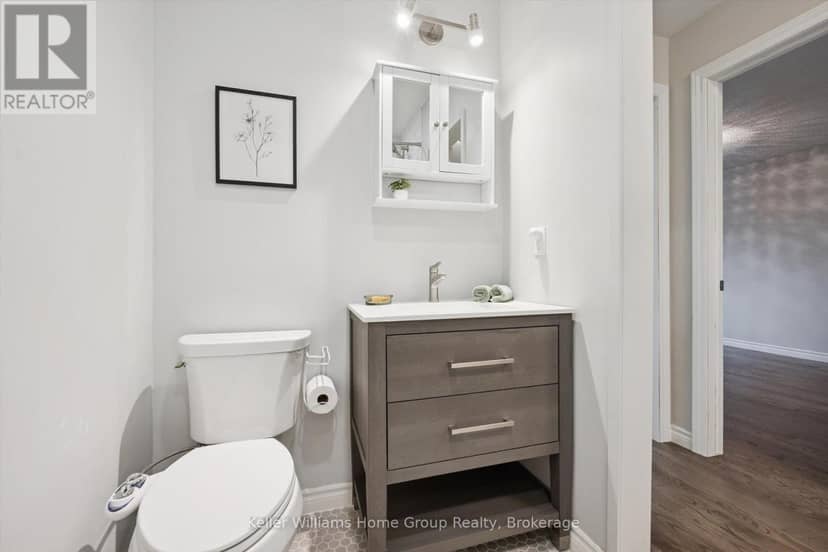 497 Forfar Street E — photo 25 of 40