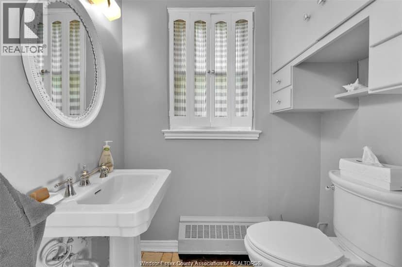 11830 RIVERSIDE DRIVE East — photo 14 of 23