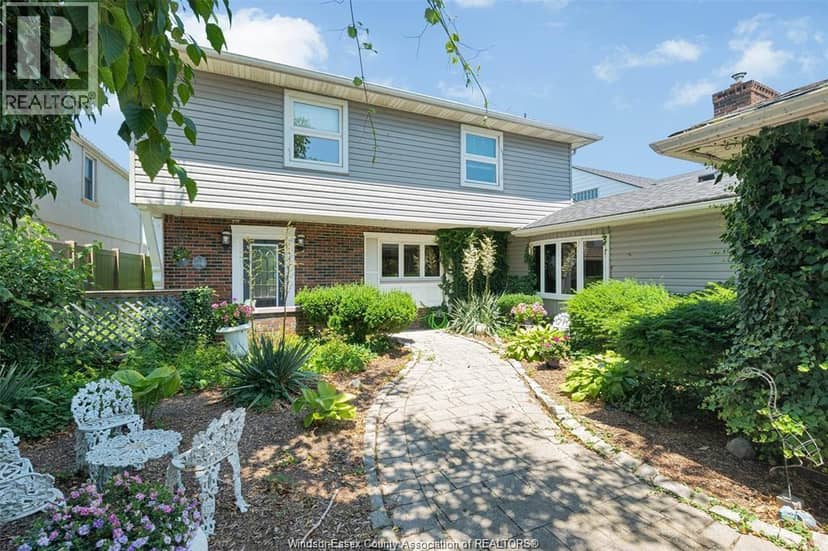 11830 RIVERSIDE DRIVE East — photo 5 of 23