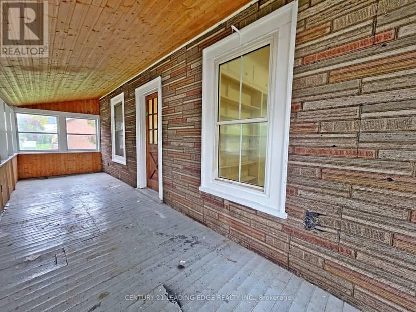 49 High Street — photo 2 of 17
