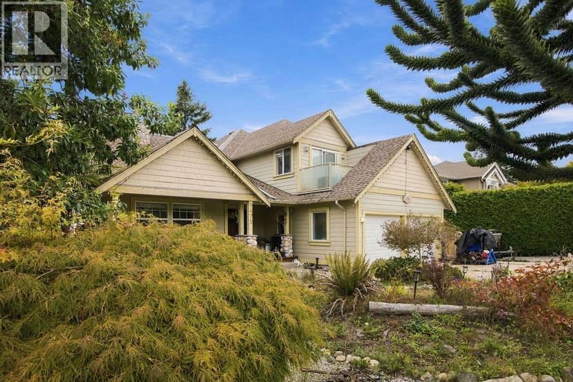 475 HARRY ROAD, Gibsons
