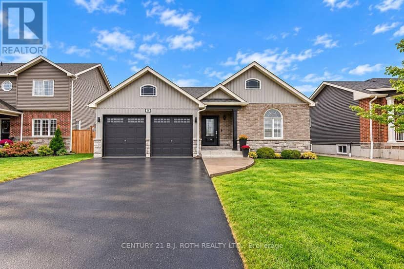 38 Beverly Street, Springwater