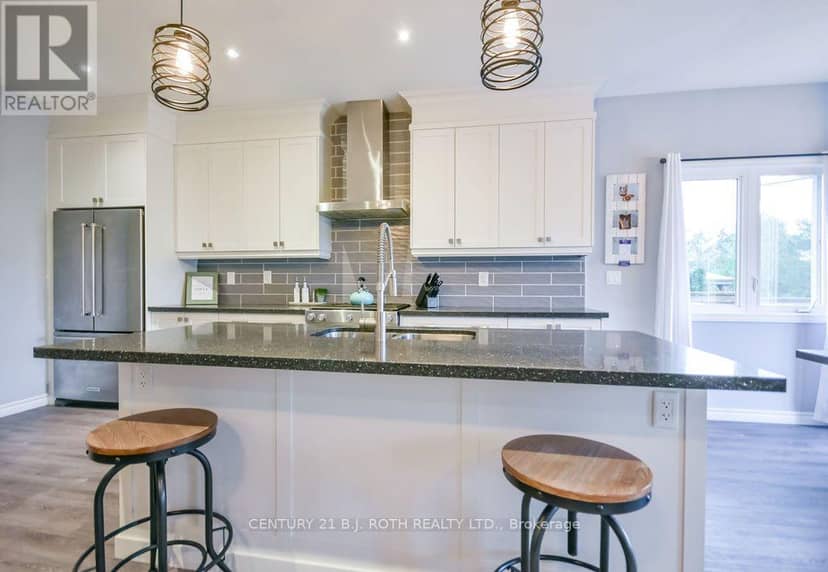 38 Beverly Street — photo 10 of 40
