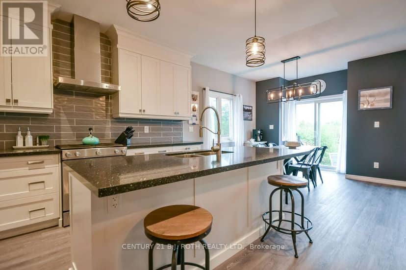 38 Beverly Street — photo 12 of 40