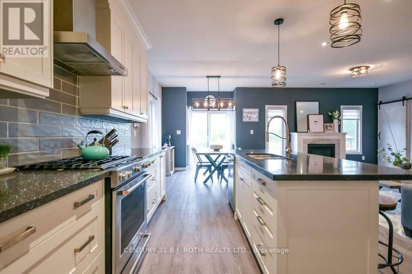 38 Beverly Street — photo 13 of 40