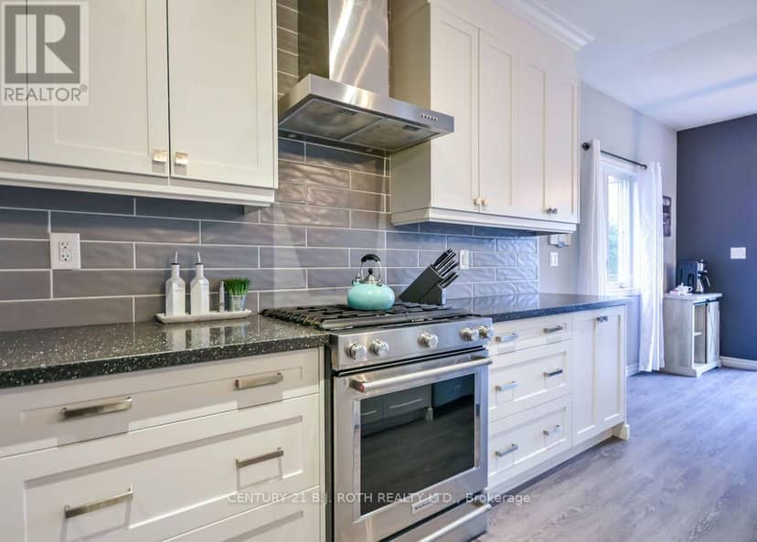 38 Beverly Street — photo 14 of 40