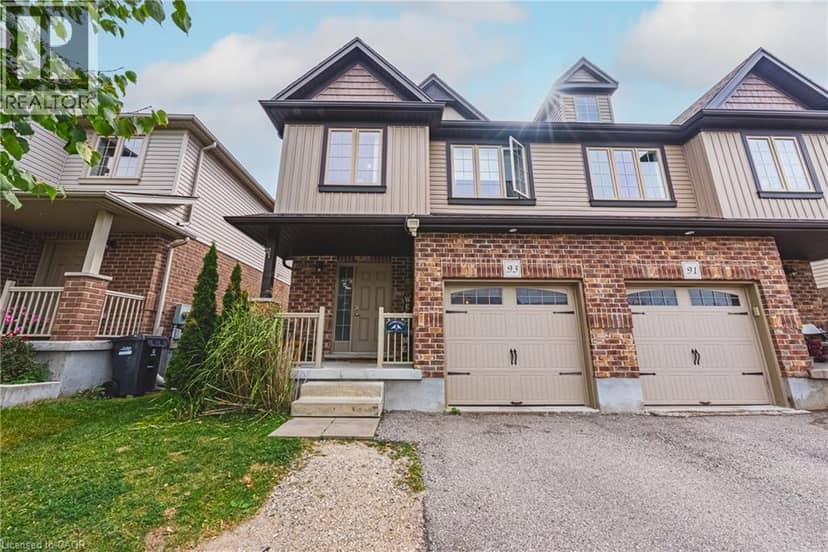 93 COULING Crescent — photo 2 of 40