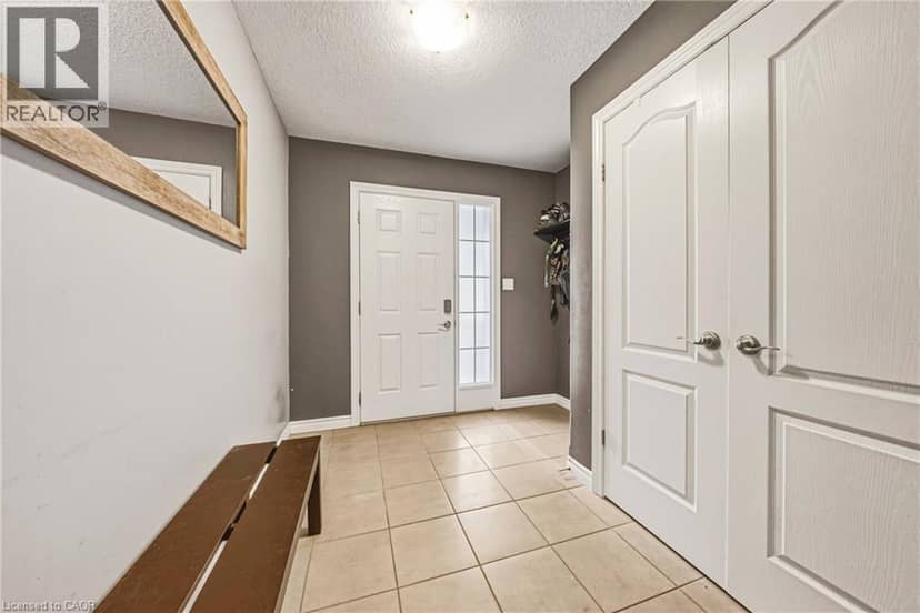 93 COULING Crescent — photo 6 of 40