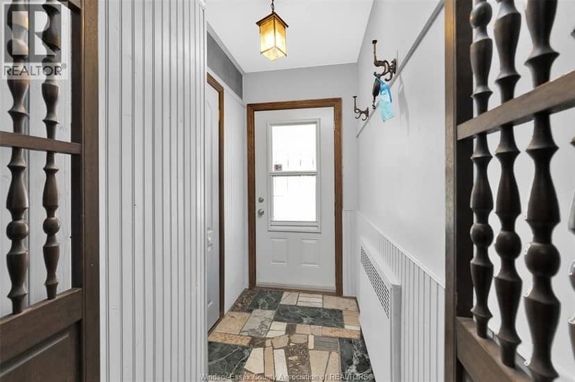 11830 RIVERSIDE DRIVE East — photo 16 of 40