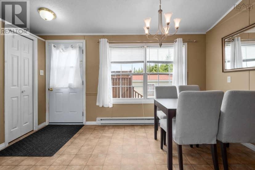 28 Cedar Lane — photo 21 of 26