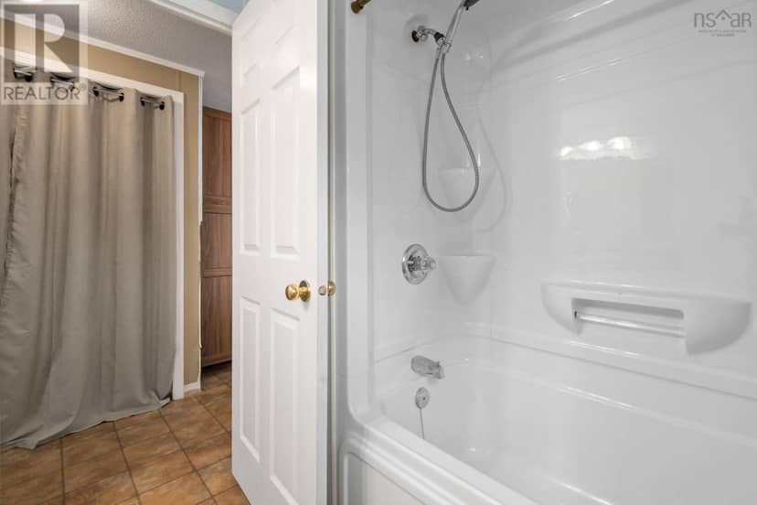 28 Cedar Lane — photo 19 of 26