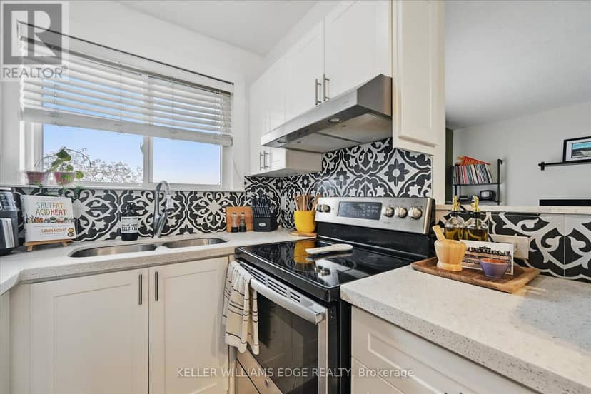 43 - 2373 King Street E — photo 11 of 40