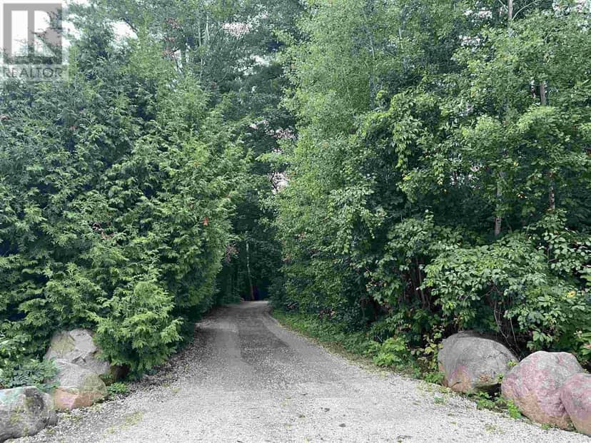 26 Centre Line RD — photo 12 of 40