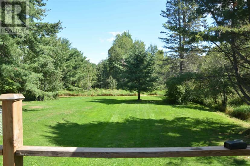 26 Centre Line RD — photo 17 of 40