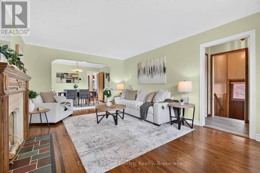 40 Wortham Drive, Toronto, photo 5