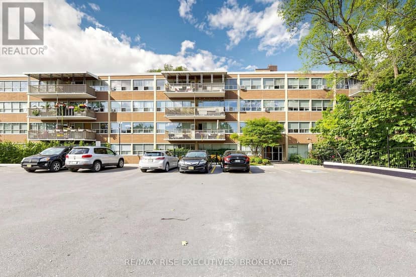 304 - 160 The Donway W — photo 1 of 40