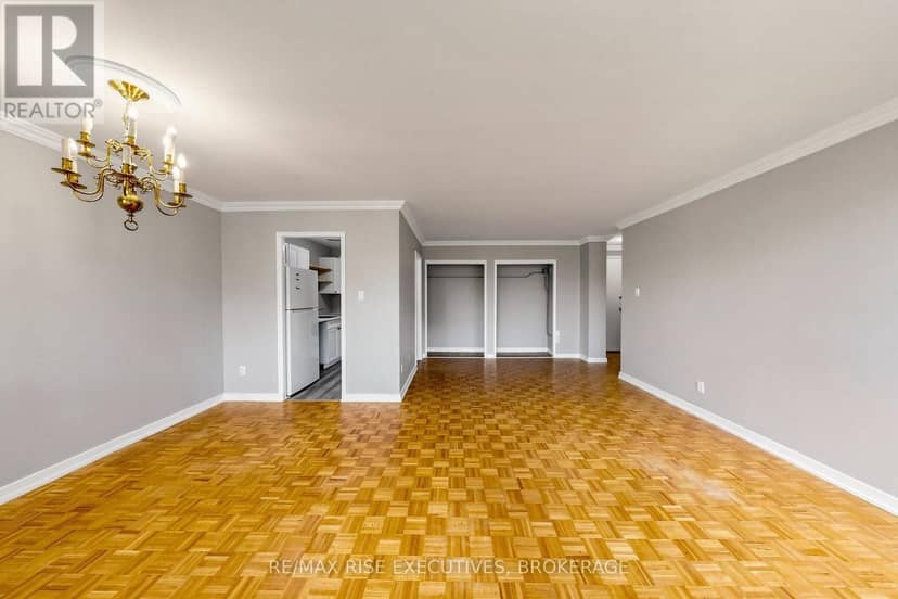 304 - 160 The Donway W — photo 15 of 40