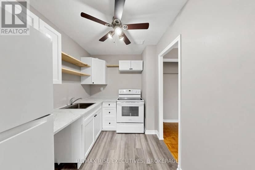 304 - 160 The Donway W — photo 18 of 40