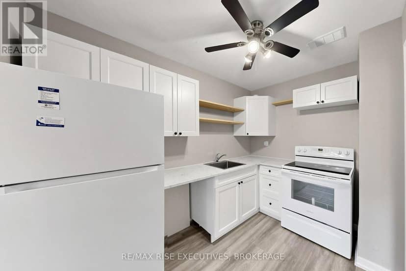 304 - 160 The Donway W — photo 19 of 40