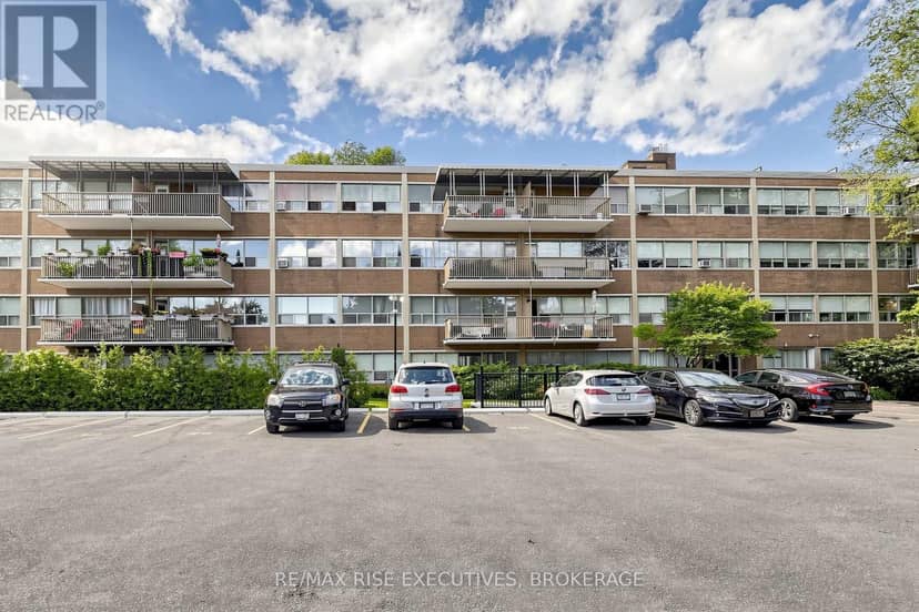 304 - 160 The Donway W — photo 2 of 40