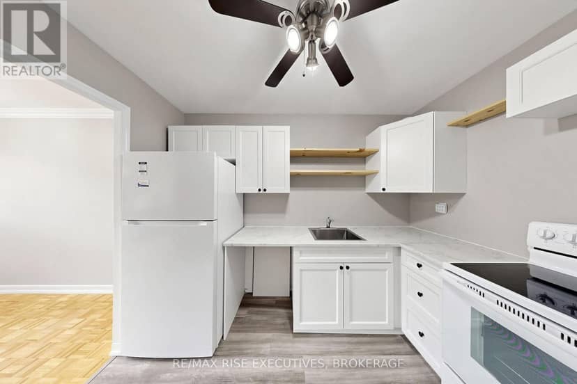 304 - 160 The Donway W — photo 20 of 40