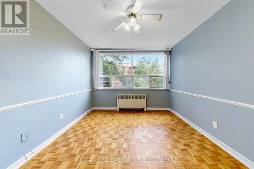 304 - 160 The Donway W — photo 25 of 40
