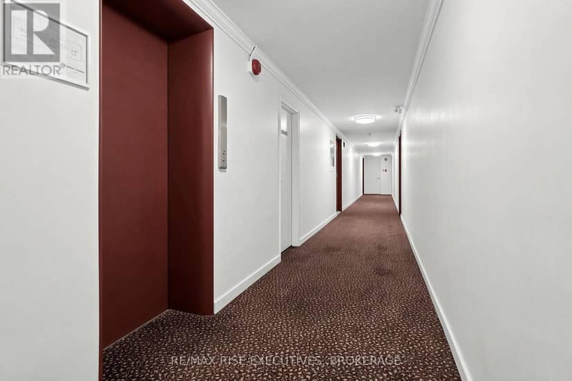 304 - 160 The Donway W — photo 33 of 40