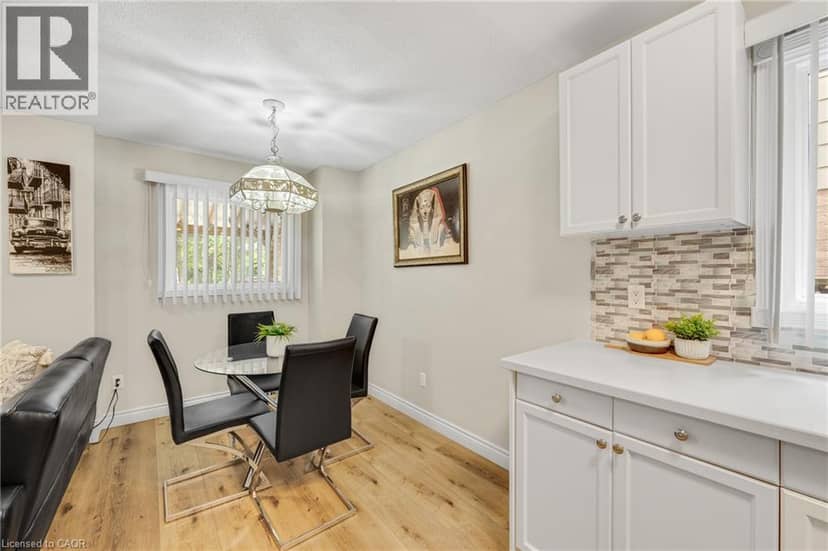 166 MARTINDALE Crescent — photo 14 of 35