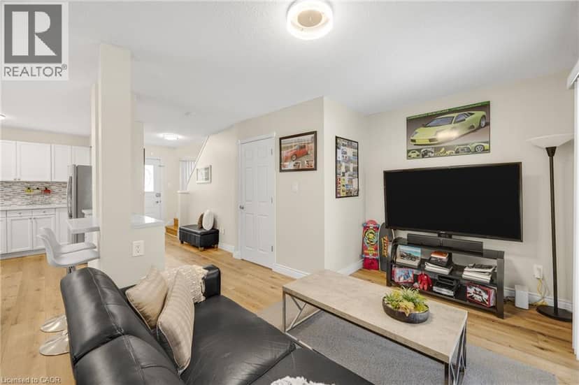 166 MARTINDALE Crescent — photo 7 of 35