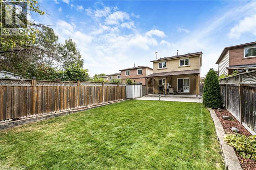 166 MARTINDALE Crescent — photo 31 of 35