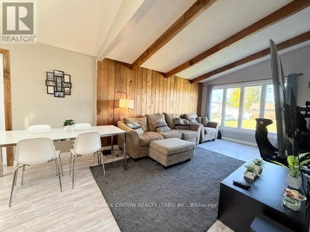 29 Seaborne Crescent — photo 28 of 40