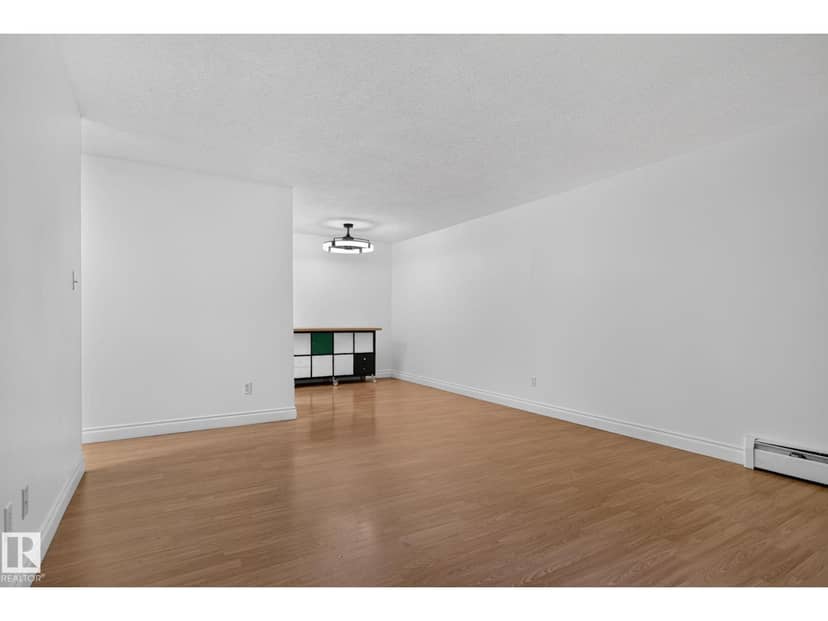 #108 10520 80 AV NW — photo 13 of 36