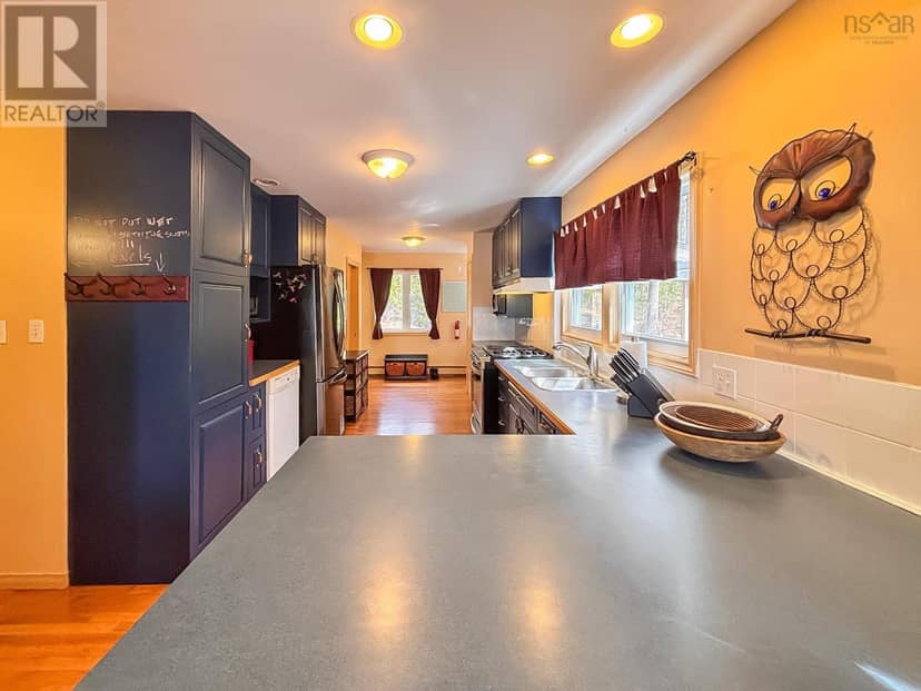 672 Molega Lake Road — photo 9 of 40