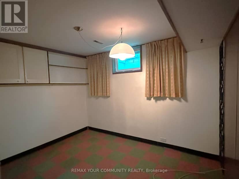 15 Resolution Crescent — photo 23 of 25