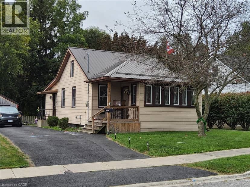 196 NORTH MAIN Street — photo 1 of 26