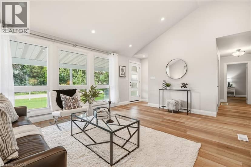 99 BYRON Avenue — photo 4 of 40