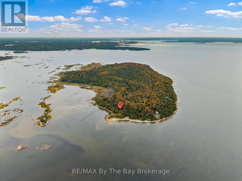 20 Island 404/QUARRY Island, Georgian Bay, photo 2