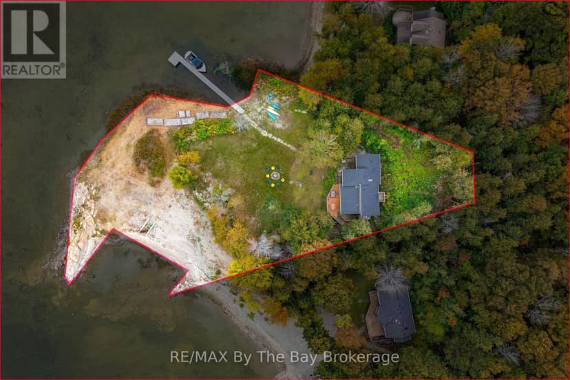 20 Island 404/QUARRY Island, Georgian Bay, photo 3