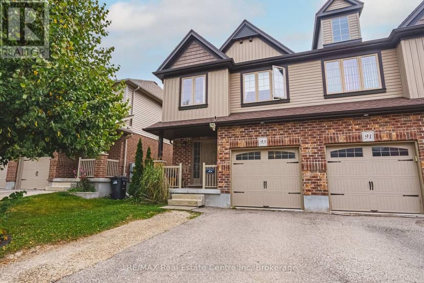 93 Couling Crescent — photo 4 of 40
