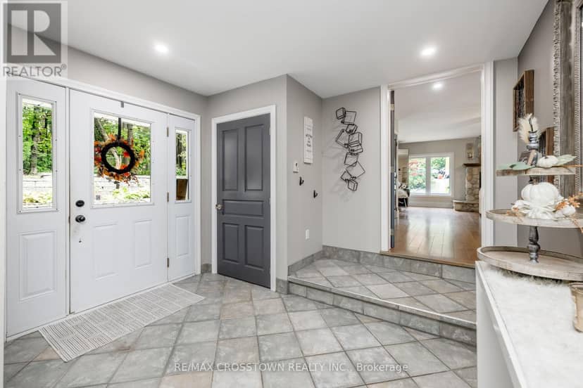 4454 Rosalyn Drive — photo 12 of 40