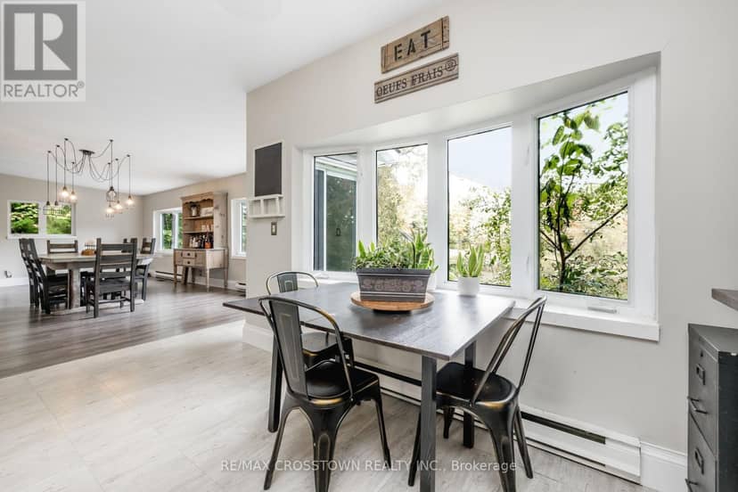 4454 Rosalyn Drive — photo 30 of 40