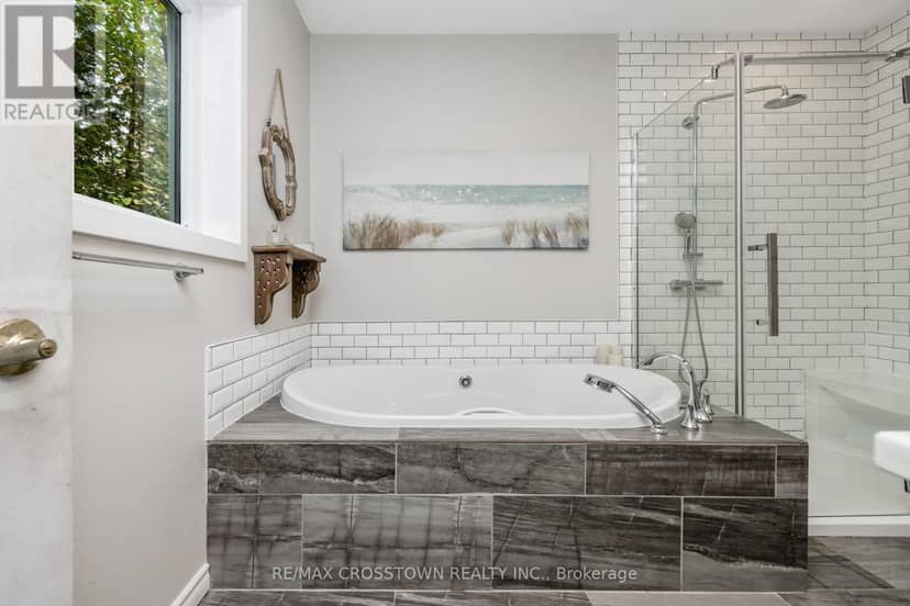 4454 Rosalyn Drive — photo 36 of 40