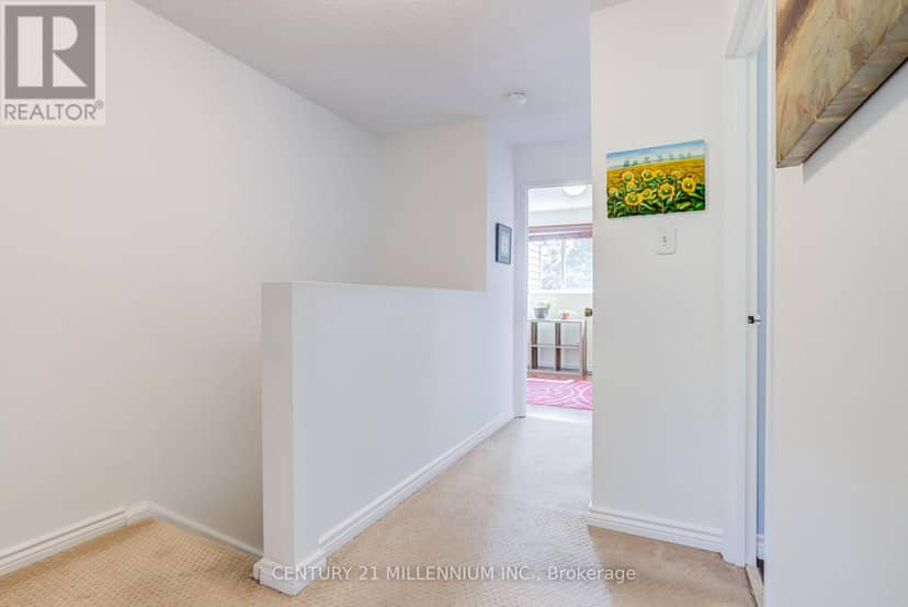 35 Tara Park Crescent — photo 16 of 40