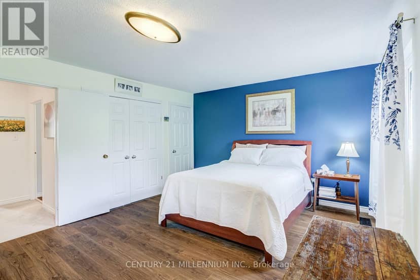 35 Tara Park Crescent — photo 18 of 40