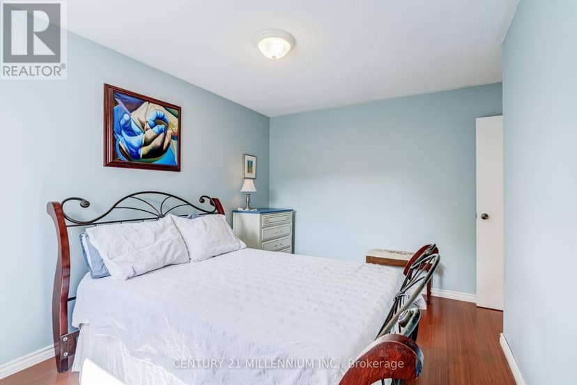 35 Tara Park Crescent — photo 21 of 40